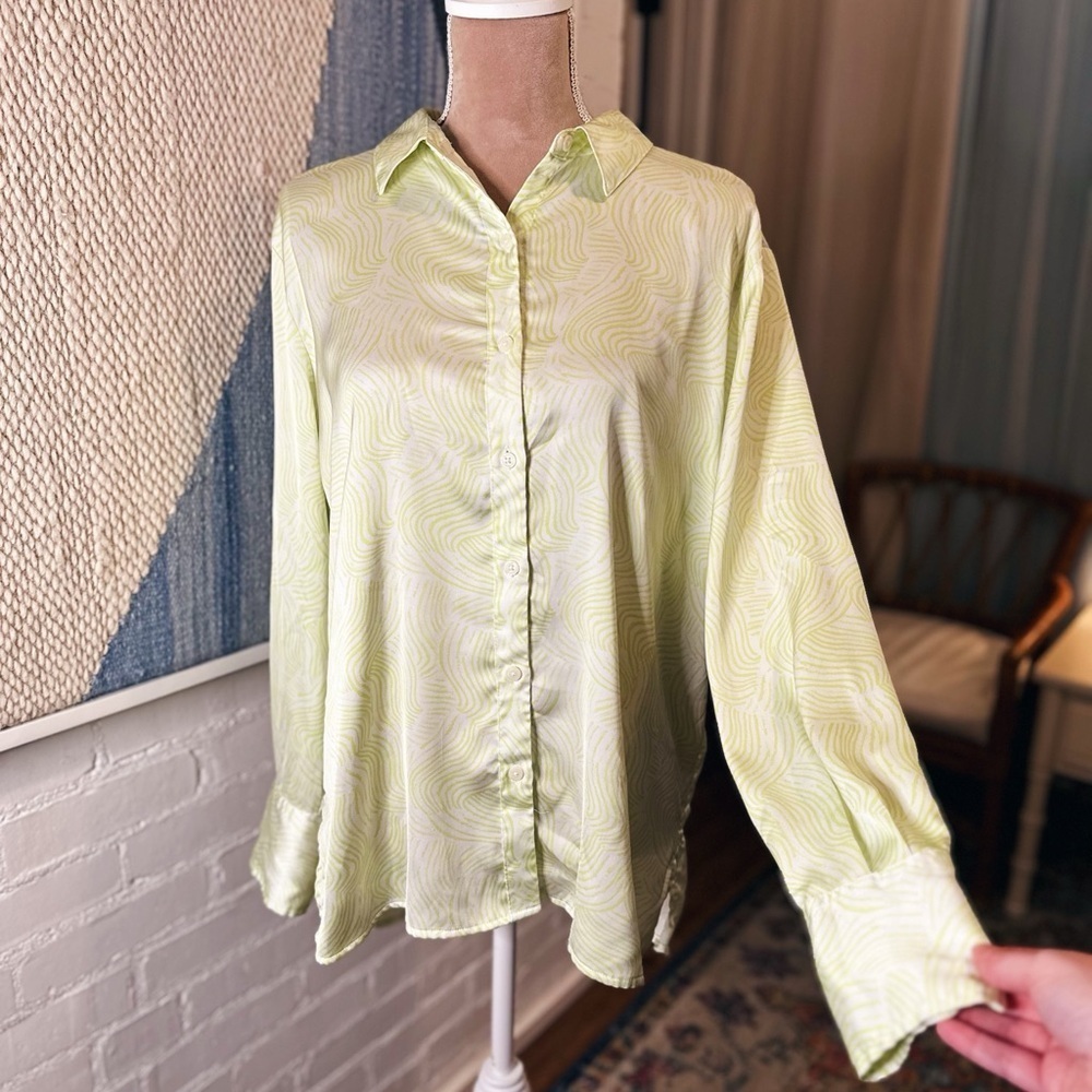 A New Day Green Satin Finish Psychedelic Print Button Down Shirt
